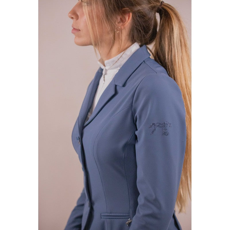Calista blue competition jacket side view – rhinestone Pénélope logo on sleeve and tailored cut by Pénélope at Ekkivibes