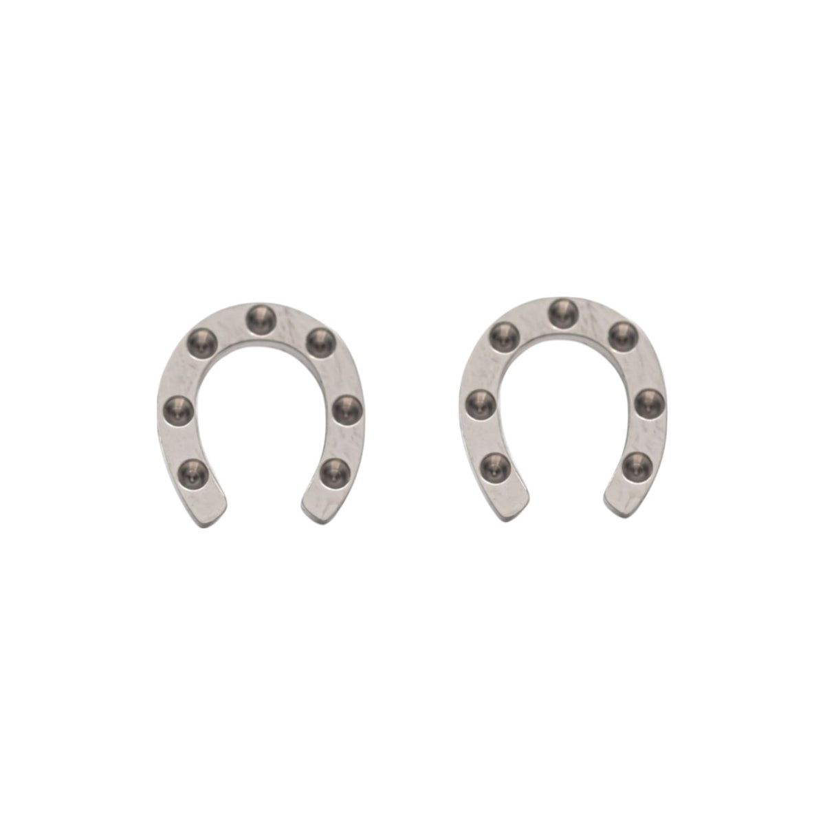 Close-up of stainless steel horseshoe earring – MOLY by Ekkivibes
